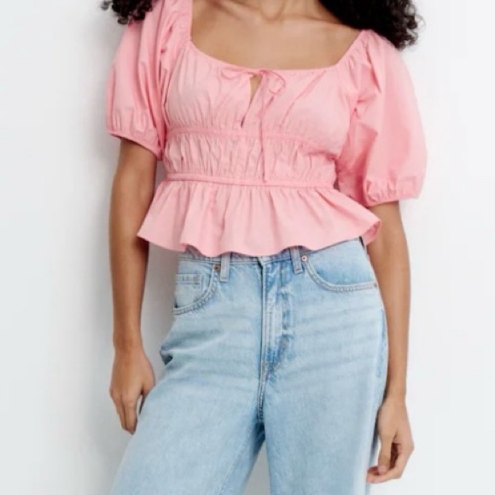 H&M Pink Puff Sleeve Blouse Size XL Cotton Poplin Ruffles Tie Keyhole Feminine
